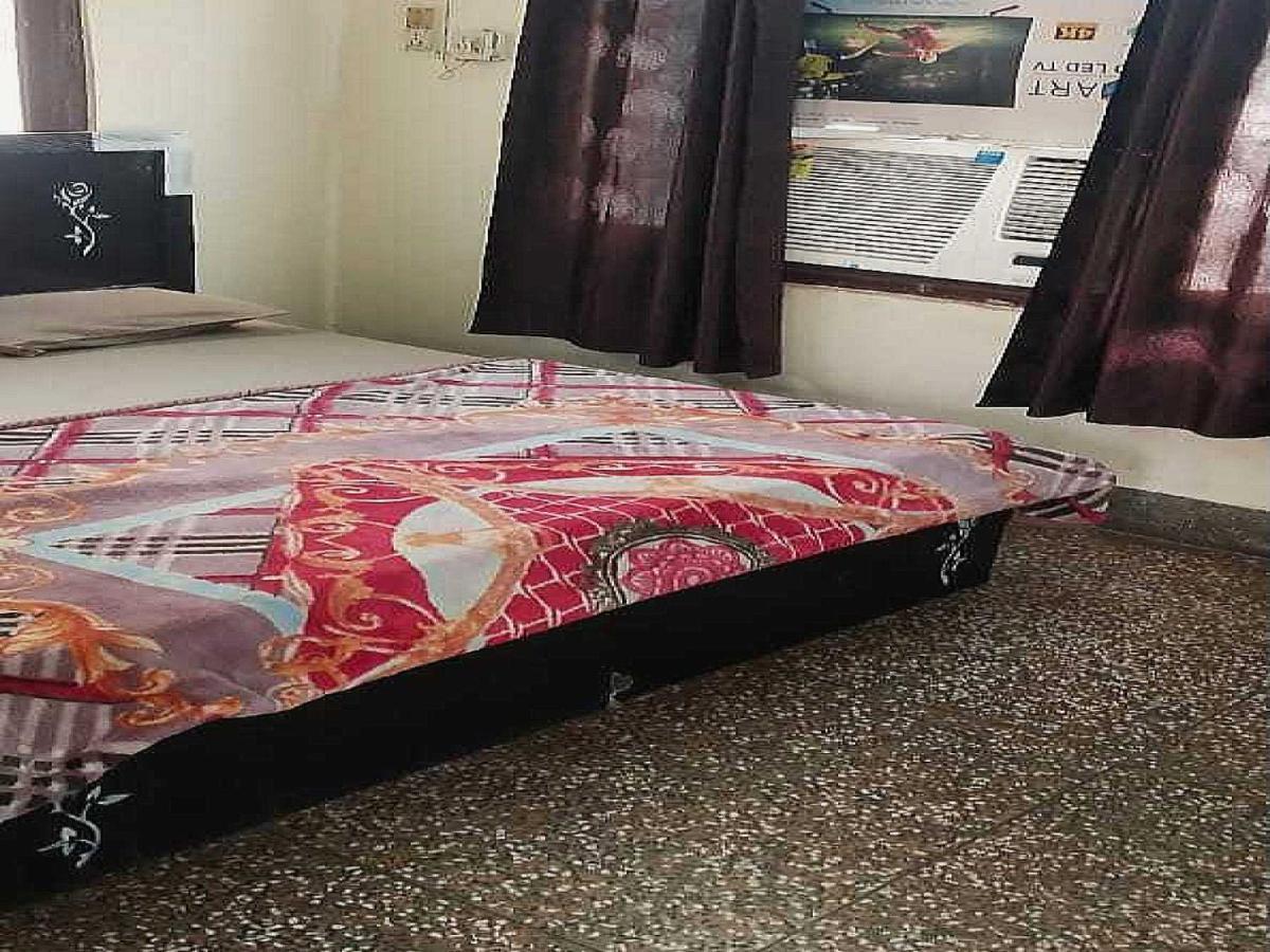 Hotel O G Hotel Happy Home Alīgarh Exteriör bild